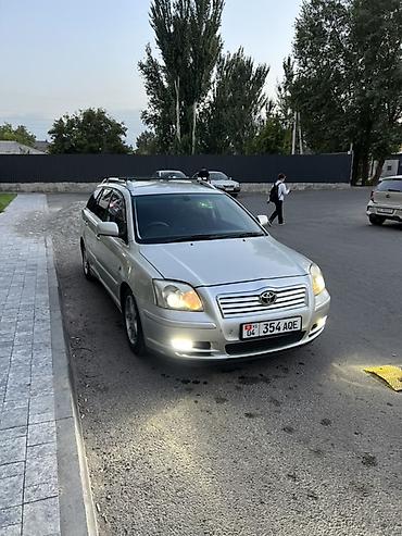 124 бак: Toyota Avensis: 2004 г., 2 л, Автомат, Бензин, Универсал — 2
