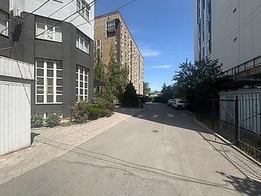 Долгосрочная аренда квартир: В аренду сдается просторная 3х комнатная квартира в центре города + — 21