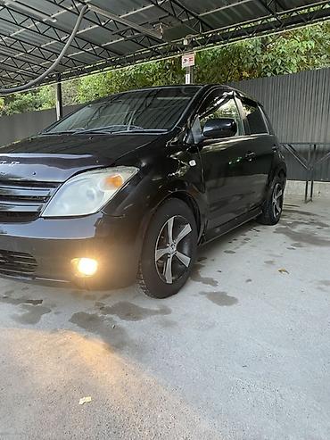 step vagon: Toyota Ist: 2003 г., 1.5 л, Автомат, Бензин, Хэтчбэк — 9