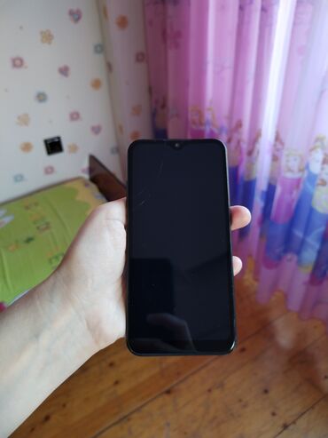 en ucuz samsung telefon: Samsung Galaxy A01, 16 GB, rəng - Qara