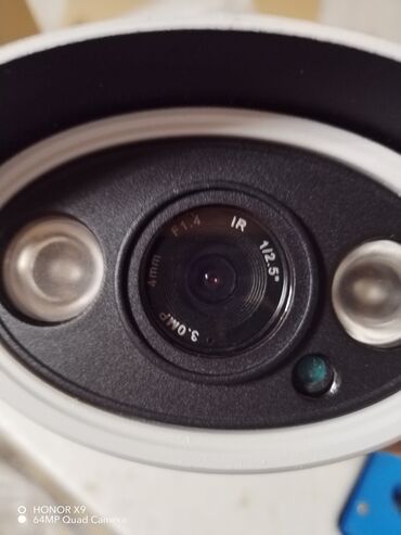 retro kamera: 2 ədəd yeni istifadə olunmamis kamera satilir karopqasi da veriləcək