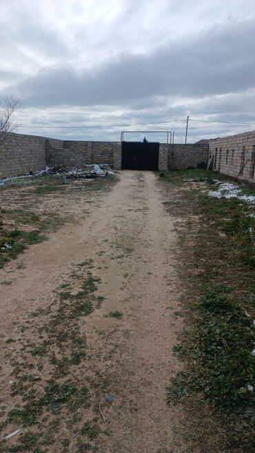 Həyət evləri və villaların satışı: 3 otaqlı, 14 kv. m, Orta təmir