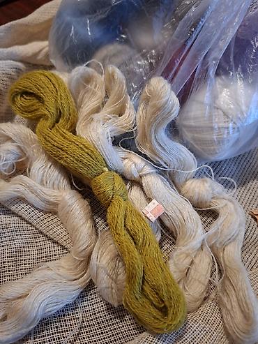 Аксессуары для шитья: Набор для рукоделия: пяльцы + большая подборка ниток Состав: - Пяльцы — 7