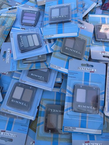 Šminka: Kozmetički set – brendirani proizvodi za usne i oči - Ruževi za usne — 3