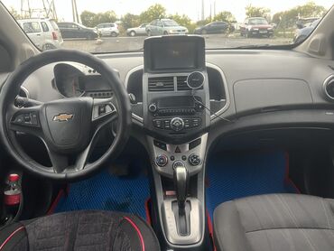 авто шевролет: Chevrolet Aveo: 2015 г., 1.4 л, Типтроник, Бензин, Хэтчбэк