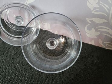 Ostalo posuđe: Bombonijera vitaz kristalno staklo. Bombonijera je bez ostecenja,sve na lalafo.rs — 7 Ostalo posuđe: Bombonijera vitaz kristalno staklo. Bombonijera je bez ostecenja,sve — 7