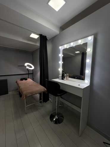 оборудование автомойка: Сдаются Кушетки или рабочее место для бьюти-мастера/мастера по