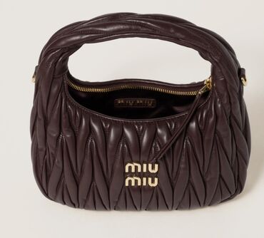 nişan üzükleri: Əl çantası, Miu Miu, Yeni