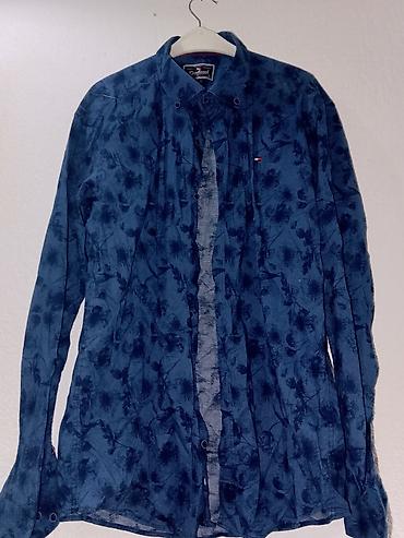 Košulje: Muške košulje – veličina L (2 komada) Svaka košulja po 800dinara 1) — 33