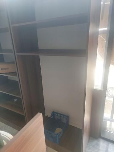 Ofis mebeli: Mebel dəsti – ofis/mağaza üçün dolab və rəf sistemi Tərkib: - 2 ədəd — 3