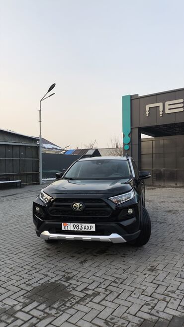 Toyota: Toyota RAV4: 2019 г., 2.5 л, Автомат, Бензин, Кроссовер at lalafo.kg — 3 Toyota: Toyota RAV4: 2019 г., 2.5 л, Автомат, Бензин, Кроссовер — 3