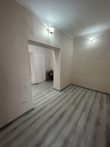 Кухонные гарнитуры: Продается 3х комнатная квартира, с пристройкой 100кв.м. Все документы — 12