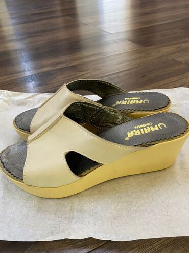 саб и усилок: Кожаная обувь 38 размера, сабо отличного качества (Umaira Shoes)