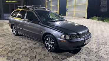 Продажа авто: Volvo V40: 2001 г., 1.8 л, Механика, Бензин, Универсал
