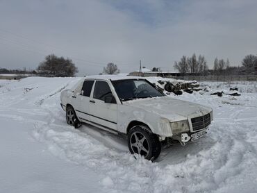 Mazda: Mercedes-Benz 190: 1983 г., 1.8 л, Механика, Бензин, Седан