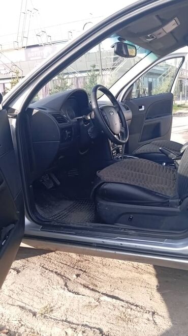 спойлер ауди с4: Ford Mondeo: 2002 г., 2 л, Автомат, Бензин, Седан