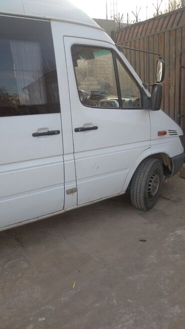 Автобусы и маршрутки: Автобус, Mercedes-Benz, 2005 г., 2.2 л, 16-21 мест
