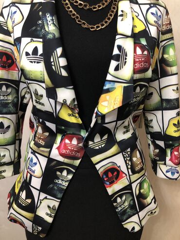 Блузки: Кофты блузки туники юбки толстовки . Размеры разные . Цена — 8