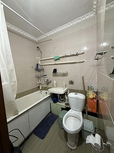 квартира 11мкр: 1 комната, 32 м², 11 мкр 104 серия, 1 этаж, Косметический ремонт — 3