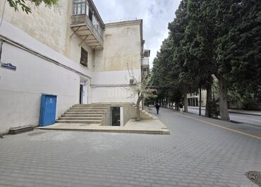 Ofislər: Salam.Şəhərin mərkəzində Nəsimi rayonu Koala parkın yaxınlığında 1 -ci -da lalafo.az — 3 Ofislər: Salam.Şəhərin mərkəzində Nəsimi rayonu Koala parkın yaxınlığında 1 -ci — 3