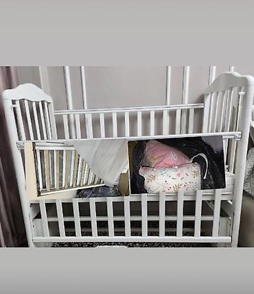 bunk bed: Детская кроватка с комплектом текстиля. - Классическая белая — 1
