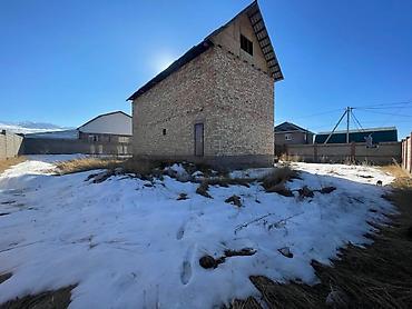 Продажа помещений свободного назначения: Продаётся 2-этажный недостроенный кирпичный дом на угловом участке, г — 4