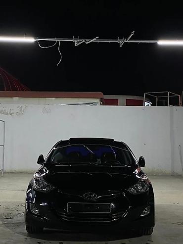 disk: Hyundai Elantra: 1.8 l | 2015 il Sedan — 5