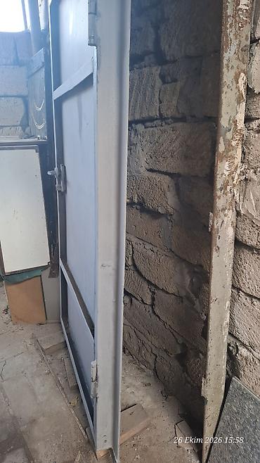qapi sekilleri: Metal qapı – çərçivə ilə birlikdə Qalin materialdan hazirlanib,çox — 4