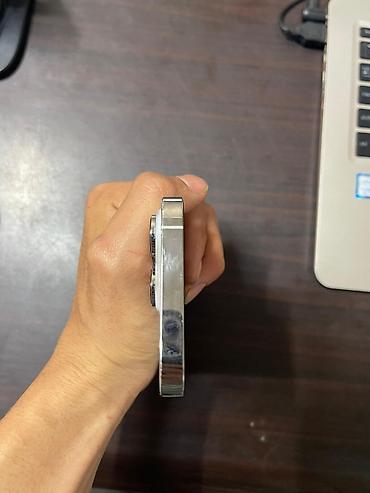 Apple iPhone: IPhone 14 Pro — 4