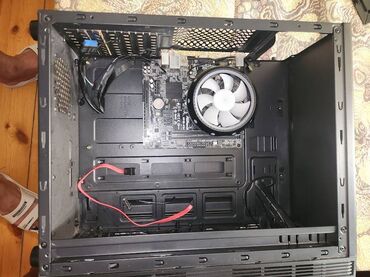 core i7: Ana plata satilir. Cut Kuller ustunde verirem. Keysde tep tezedi