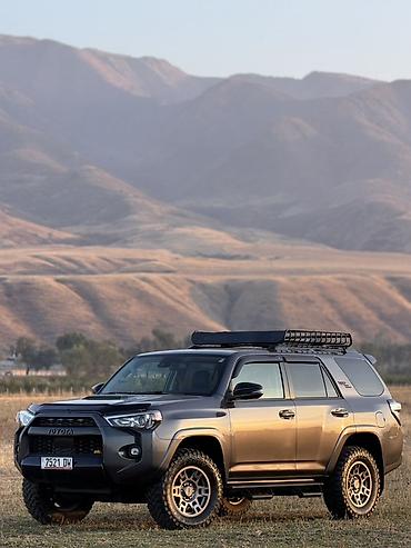 Toyota: Toyota 4Runner: 2020 г., 4 л, Автомат, Бензин, Внедорожник — 7