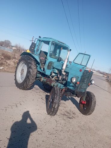 Traktorlar: Belarus traktoru – MTZ seriyası - Rəng: mavi - Quruluş: kabinalı — 3