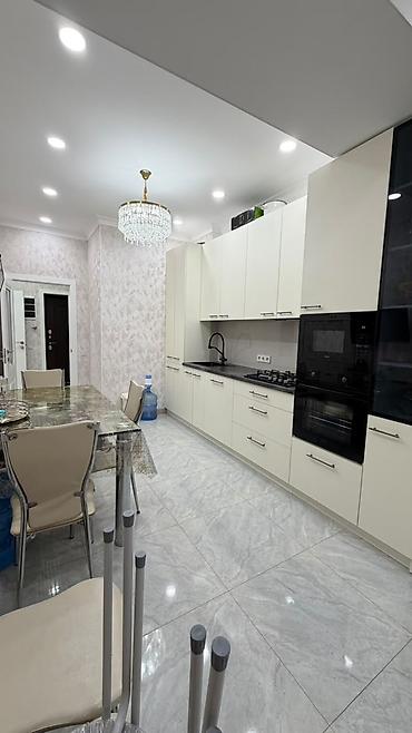 14: 2 комнаты, 70 м², Асанбай мкр Элитка, 3 этаж, Евроремонт — 1