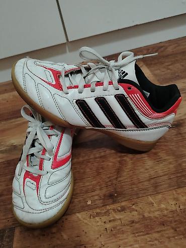 Patike: Adidas dečije patike za futsal/salu broj 33 - Model: Adidas indoor — 3