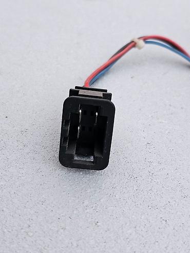 Другие детали салона: Пепельница / прикуриватель / разъём ODB2 для Volkswagen Polo 3, кузов — 7