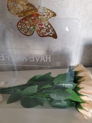 Yeni il ağacları: Hədiyyə paketi, rəng - Ağ