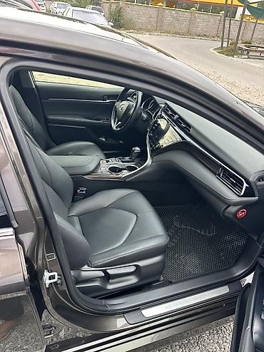 решётки на радиаторы: Toyota Camry: 2019 г., 2.5 л, Автомат, Бензин, Седан — 6