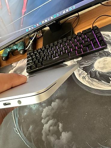 Apple MacBook: Apple MacBook Air 13" (Model A1989, EMC 3214) Cpu : i5 2.3 Ghz Gpu -da lalafo.az — 6 Apple MacBook: Apple MacBook Air 13" (Model A1989, EMC 3214) Cpu : i5 2.3 Ghz Gpu — 6