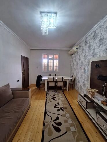 Həyət evləri və villaların satışı: 3 otaqlı, 1 kv. m, Orta təmir — 7