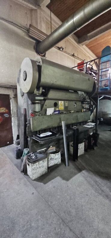 Ostali uređaji: Kombinovane makaze i apkant presa 2500mm. MIN NIŠ, kombinovane makaze — 7