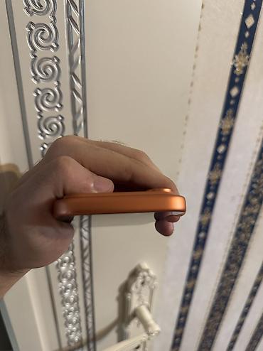 92: IPhone 17 Pro, 256 GB, Narıncı, Face ID, Simsiz şarj — 4