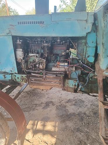 traktor 82: Kənd təsərrüfatı işləri üçün traktor. Şəkillərdə kabinalı, iri arxa — 3