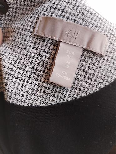 air max 90 command: H&M haljina, vel. M (EUR 38 / UK 10) - Klasičan, strukiran kroj — 2