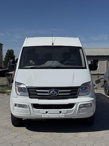 hiab 250: Легкий грузовик, Стандарт, 2 т, Б/у — 2