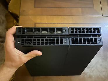 playstatin 4: Sony PlayStation 4 (PS4) oyun konsolu – orijinal “fat” model. Paket — 6