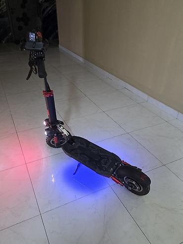 Elektrikli samokatlar: Scooter yaxsi Veziyete 1100 km surulub 35-45 km mesafe chargi catir — 4