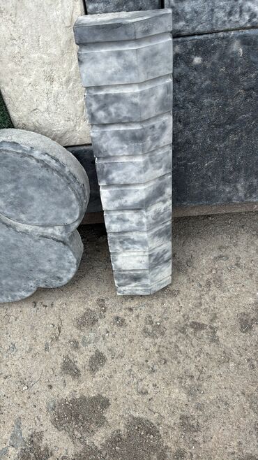 Тротуарная плитка: Бордюры все виды тротуарные метровые садовые пол метровые at lalafo.kg — 8 Тротуарная плитка: Бордюры все виды тротуарные метровые садовые пол метровые — 8