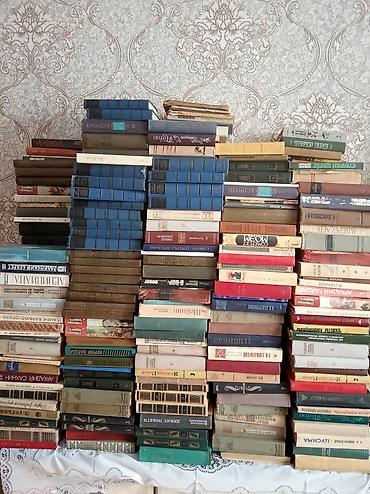gəpik: Knijki prodayutsa po 80 gepik — 1
