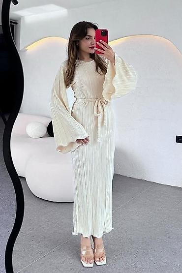 Haljine: ⚜️ Univerzalna velicina 
⚜️ Cena 1700 din — 10