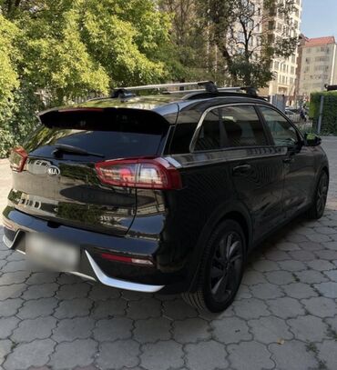 большие машины: Kia Niro: 2017 г., 1.6 л, Автомат, Гибрид, Кроссовер